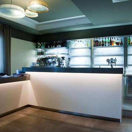 Hotel San Giorgio Le Colline San Colombano al Lambro Экстерьер фото